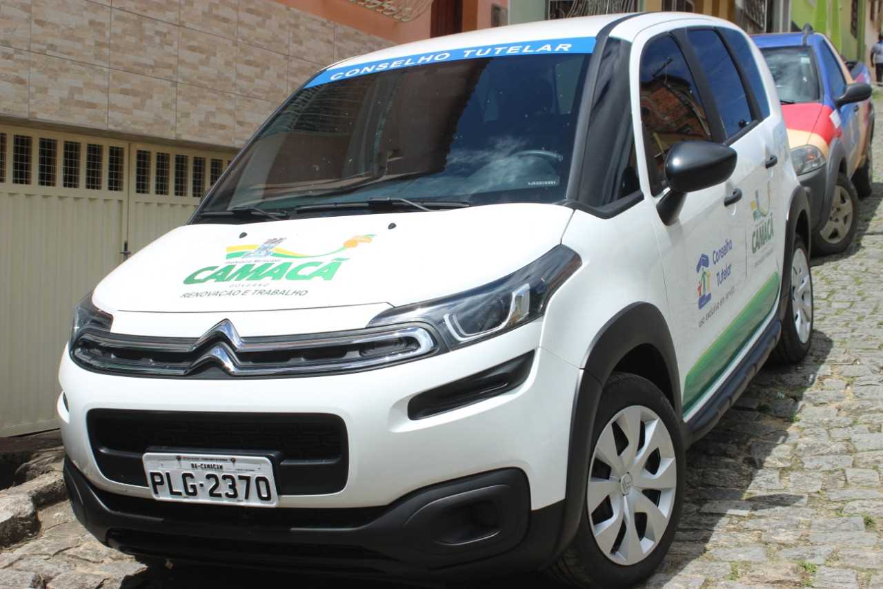 Secretaria de Assistência Social faz entrega de Kit com aparelhos e  Automóvel para o Conselho Tutelar
